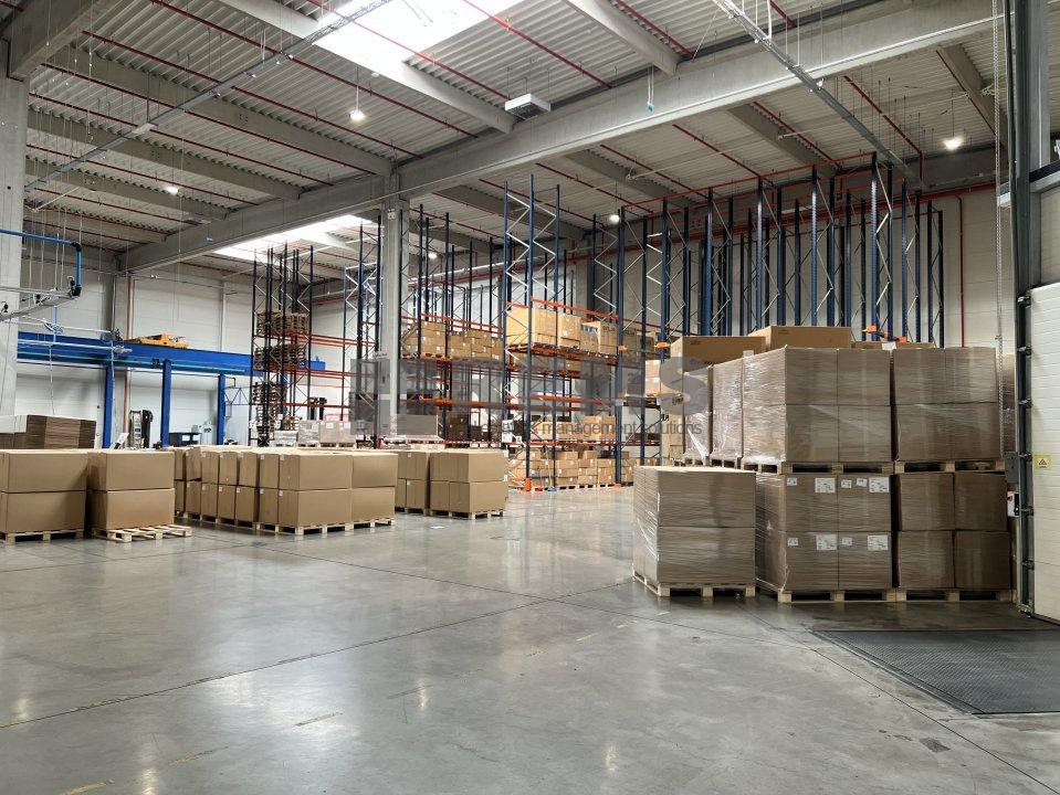 Spatiu industrial de inchiriat la 10300 EURO ID: P8487